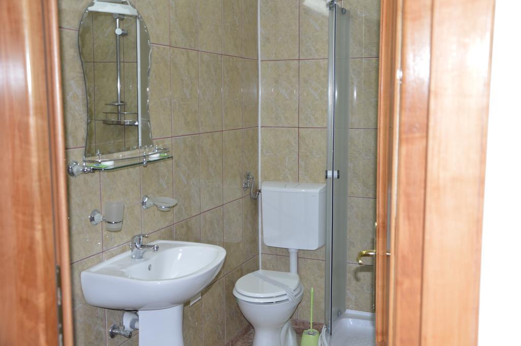 Motel Buti Sighetu Marmaţiei Quarto foto