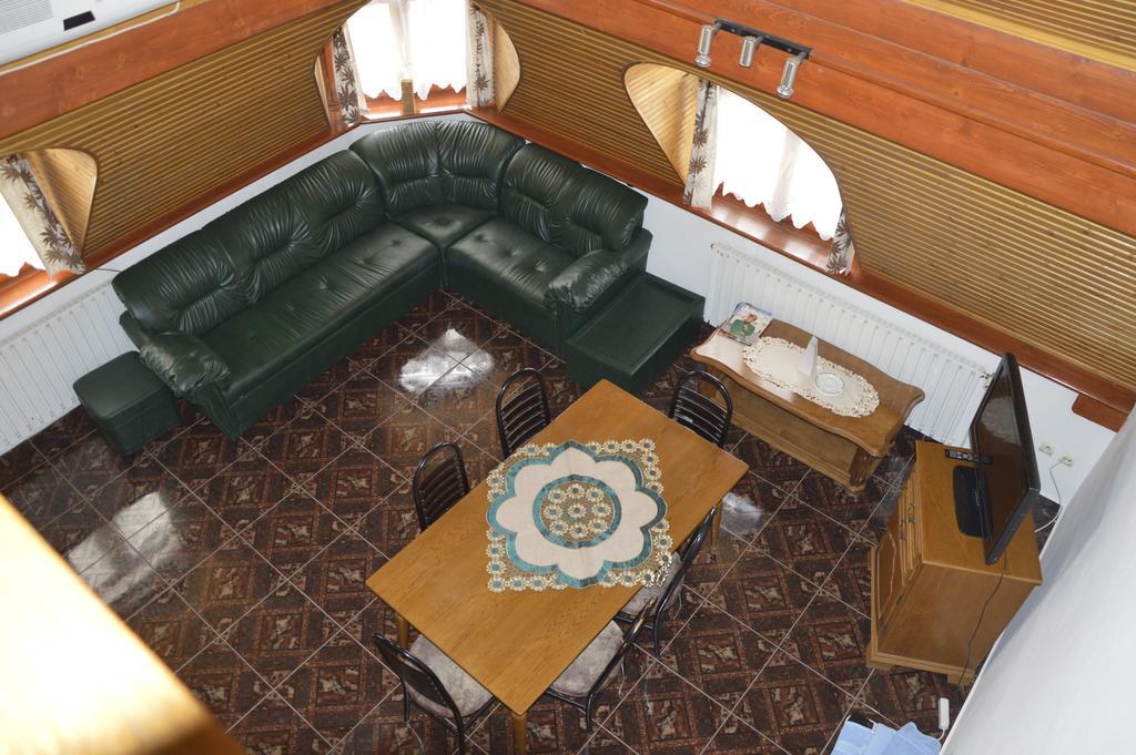 Motel Buti Sighetu Marmaţiei Quarto foto